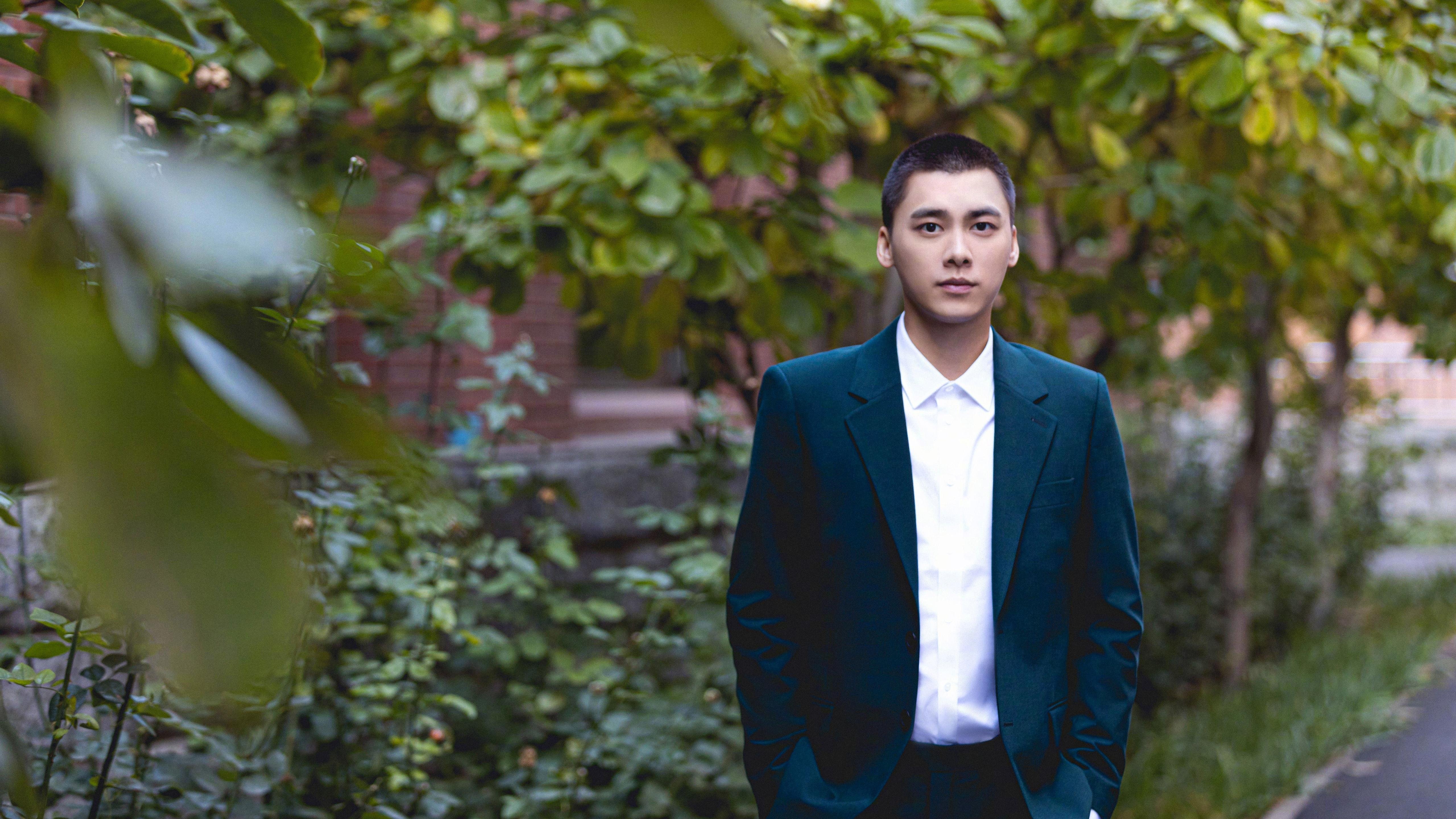 当网球传奇在戴维斯杯中盛开，穆雷的统治力与不朽赛事光芒