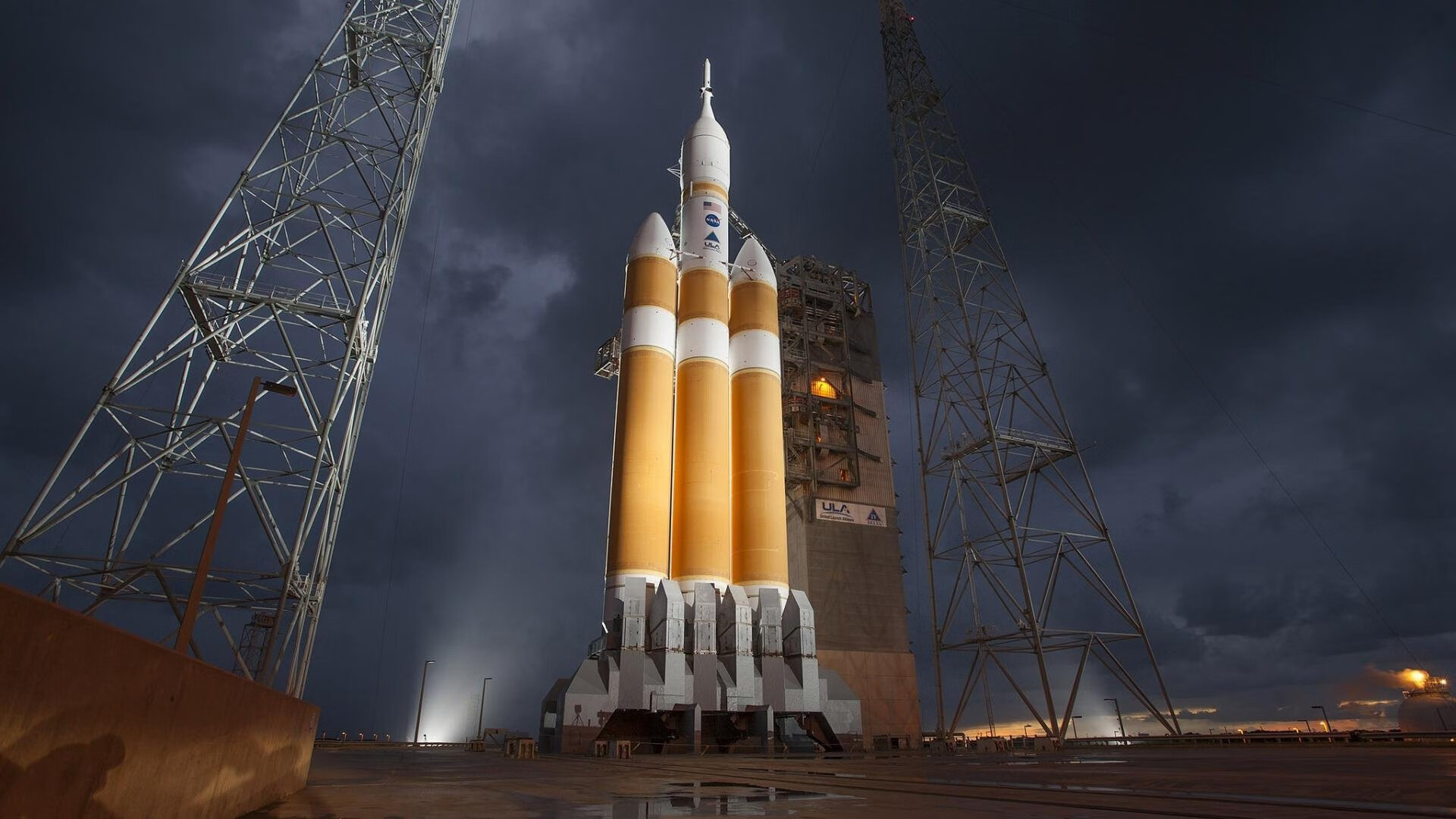 两种光，一个竞技场，当团队胜利与个人传奇在竞技世界相遇